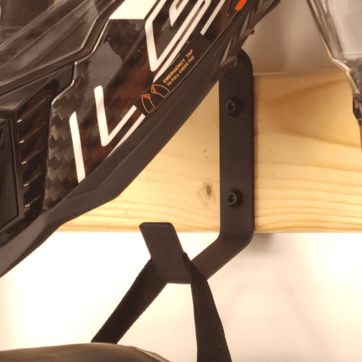 Soporte PREMIUM para 3 Cascos + 3 Accesorios